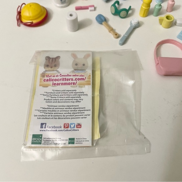 Calico Critters Miniature Doll House Furniture Assorted Accessories - Picture 2 of 16